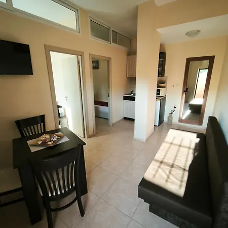 Pim Apartment *